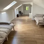 Holiday home Countryside Escape, 4 Bedroom, 8 Single Beds, Free Parking & Wifi Near New Walkway