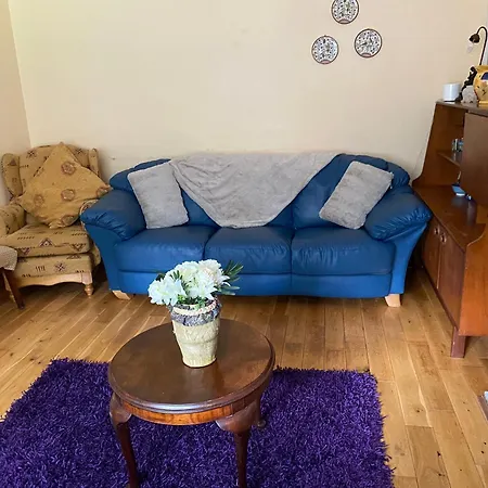 4 Bedroom, 8 Single Beds, With Free Parking & Wifi Near New Walkway * נאבאן