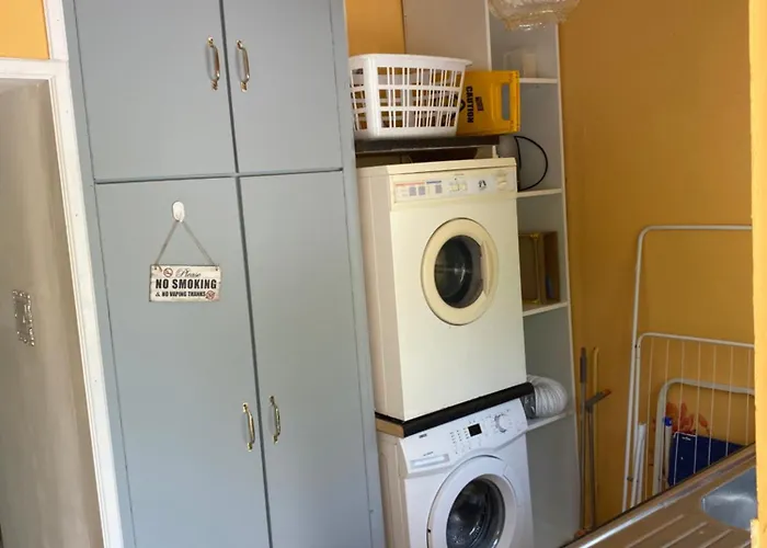 4 Bedroom, 8 Single Beds, With Free Parking & Wifi Near New Walkway * Navan
